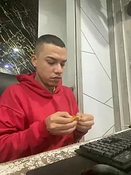 AlphaMasterXxx on StripChat