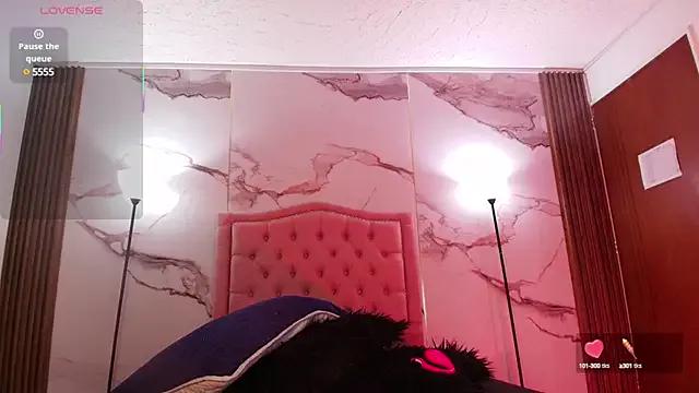 AlyaThompson on StripChat 