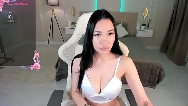 Amalia_3 on StripChat 