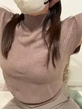amanatsu_00 on StripChat 