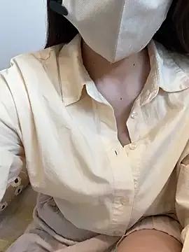 amanatsu_00 on StripChat 
