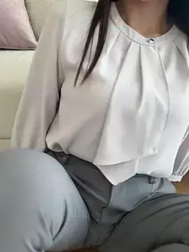 amanatsu_00 on StripChat 