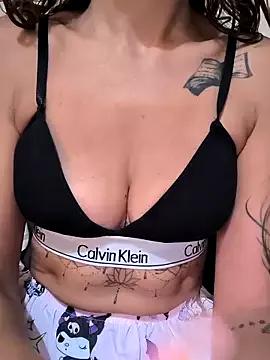 Amani_thewolf on StripChat 