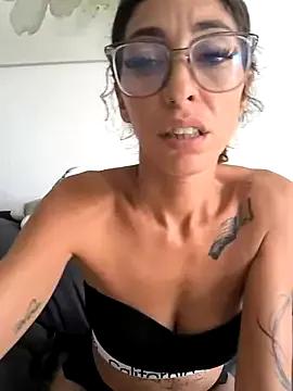 Amani_thewolf on StripChat 