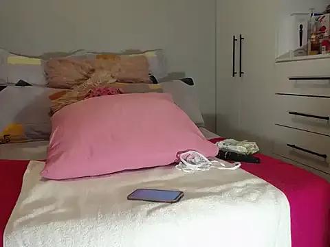 Amberbela — eat my pussy up daddy...