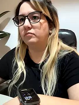 amooraaamoon on StripChat 