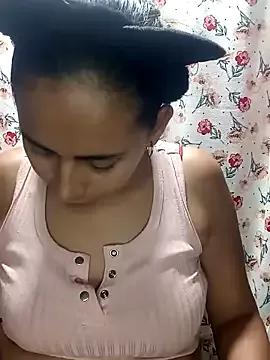Anabelhotxx16 on StripChat 