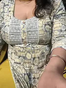 Anamika_Kapoor on StripChat 