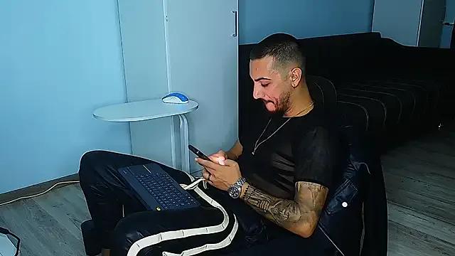 AndrewBanner — Tip your cock size in tks...