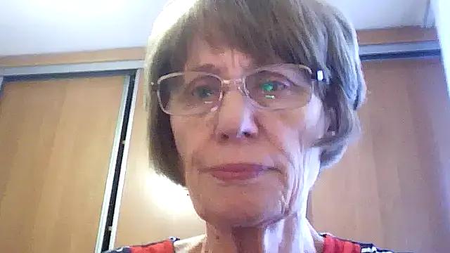 Anna72233 on StripChat 