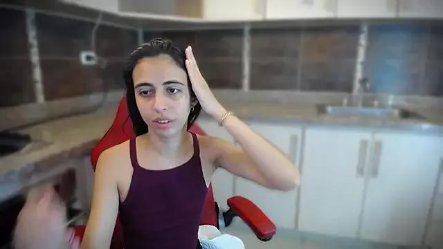 anna_alvarez on StripChat