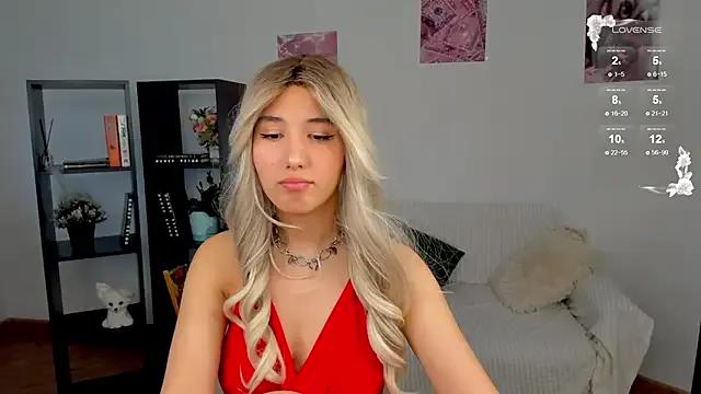 anna_elfi — Show legs