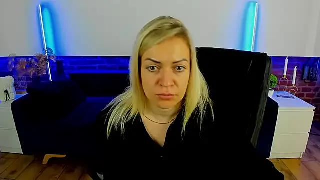Anna_Snows on StripChat 
