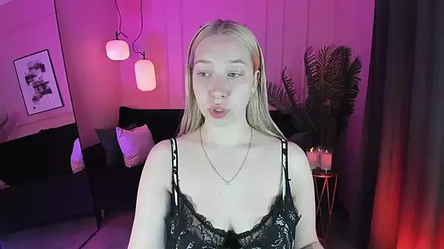 Annabelle_Art on StripChat 