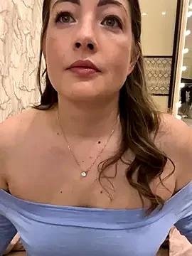 AnnaBri on StripChat 
