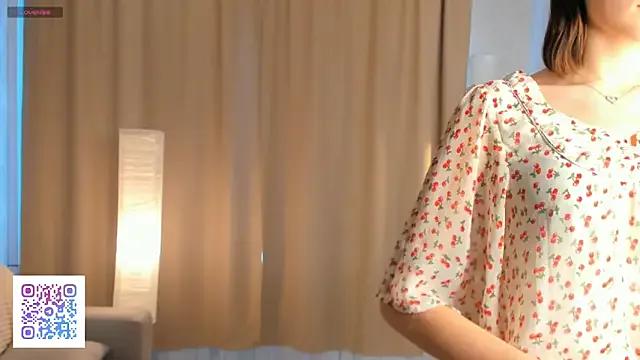AnnaleeJennie on StripChat 
