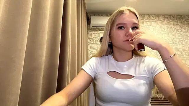 Annarill on StripChat