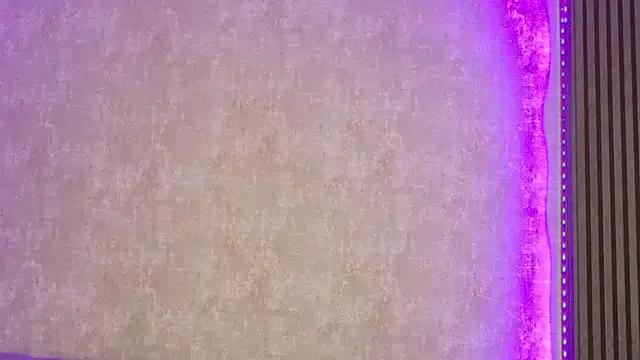 anne_meeow on StripChat 