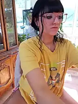 anyalikestosuck on StripChat 