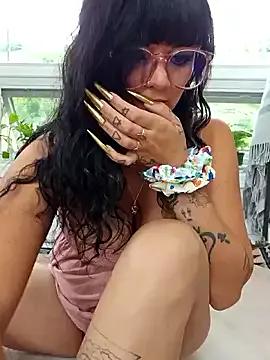 anyalikestosuck on StripChat 