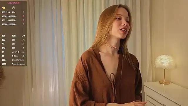 AraHailey on StripChat