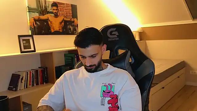 AresSteelX on StripChat