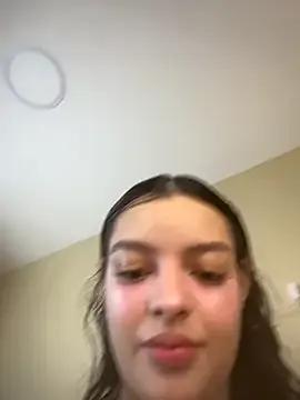 AriaHeavenss on StripChat 