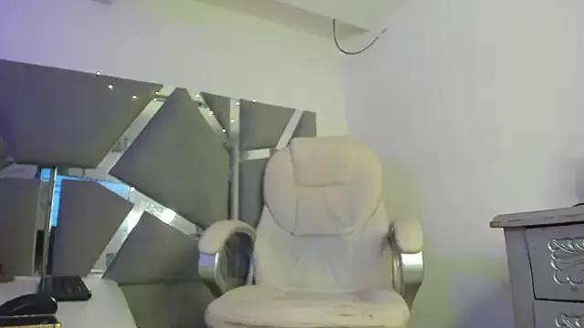 Arii_xxx on StripChat 