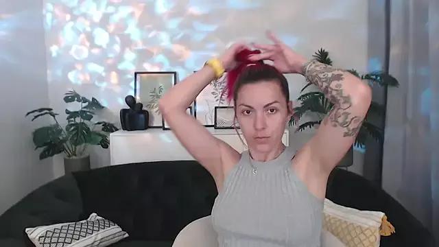 Arri_elle on StripChat 