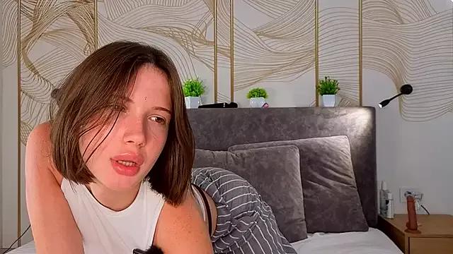 Asa_Crystal on StripChat 