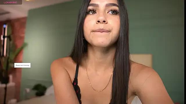 Ashley_Jones9 on StripChat