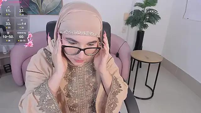 Ayha_khalaf on StripChat 