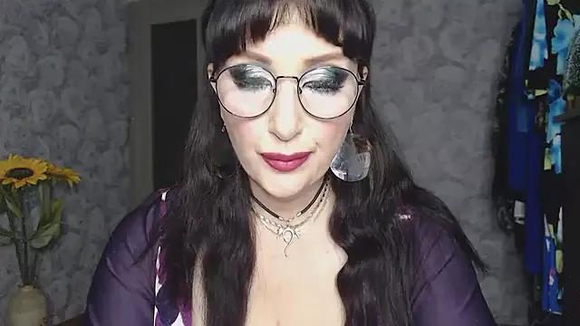 Aziza1 on StripChat 