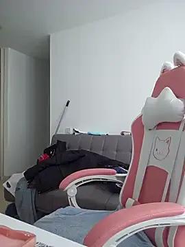 azumiichan on StripChat
