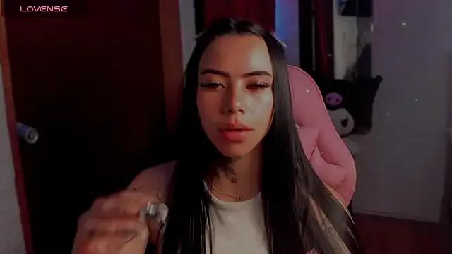 babee_04 on StripChat 