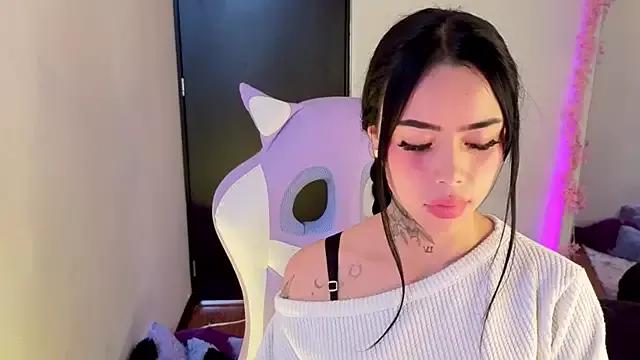 babee_04 on StripChat 