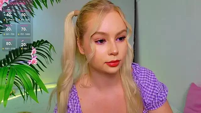 baby_lianaa on StripChat 