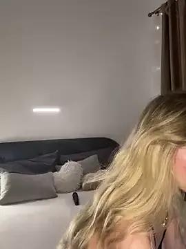 BabyAnais on StripChat 