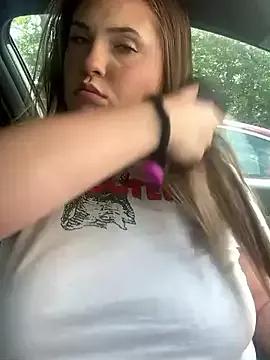 babyizzie on StripChat 