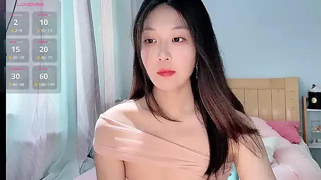 baeasian-MIMI-36C on StripChat 