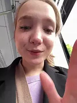 bambi_lu on StripChat 