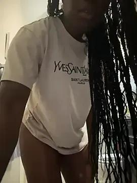 bambinokitt3n on StripChat 