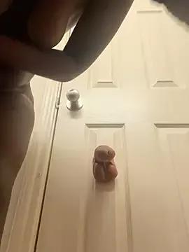 bambinokitt3n on StripChat 