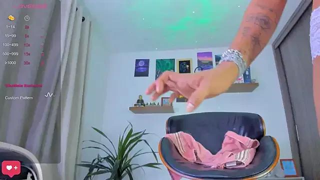 Barbigirlx_ on StripChat 