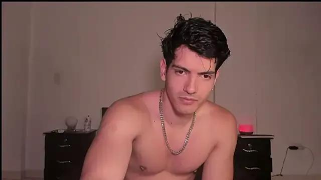 bbbeachboy on StripChat 