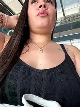 Bella-kim- on StripChat 