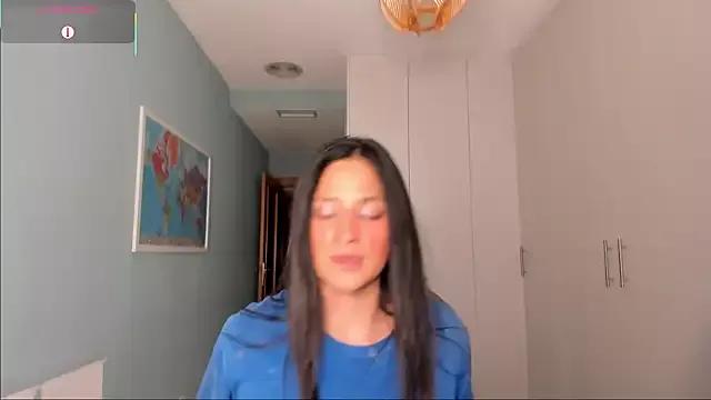 bella_apont on StripChat 