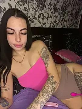 Bella_R0se — Make me wet pls 