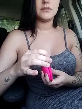 BellaEmber on StripChat 