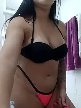 BellaEmber on StripChat 